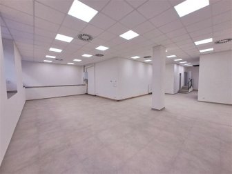 obchodní prostor v přízemí