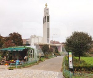 park s kostelem sv. Václava