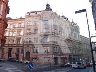 Pronájem bytu  2+1, 80 m2, Orebitská, Praha 3
