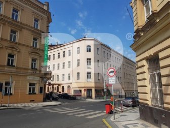 Pronájem zařízeného bytu 2+kk, 56 m2, Cimburkova, Praha 3 - Źižkov